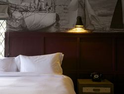 Top-3 hotels in the center of Lymington
