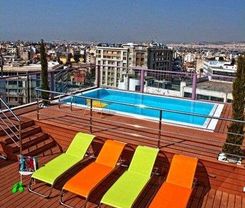 Atenas: CityBreak no Novus City Hotel desde 73.68€