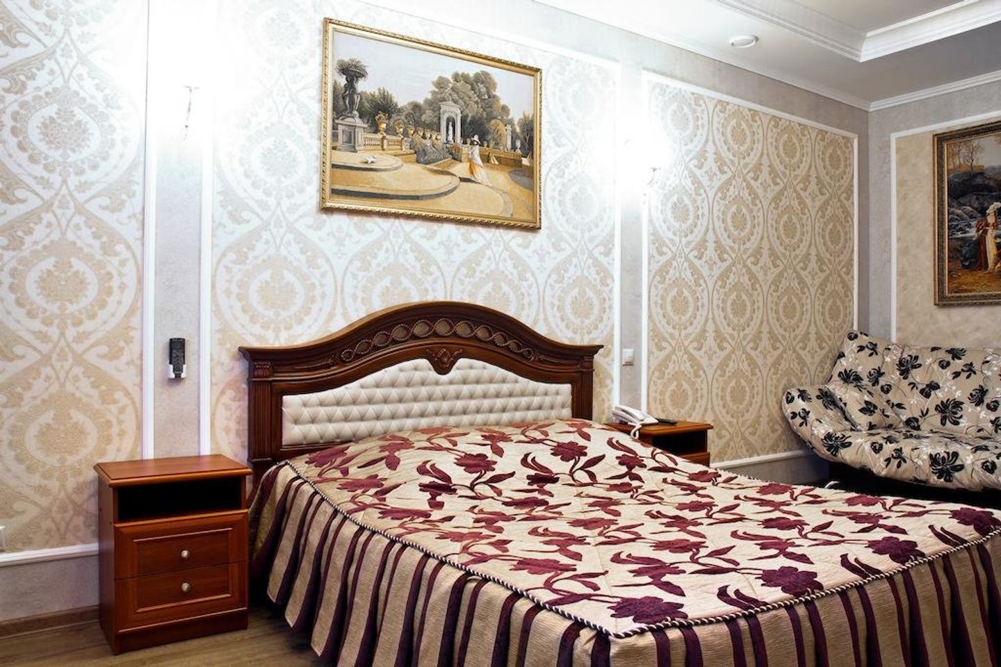 гостиница тюменская