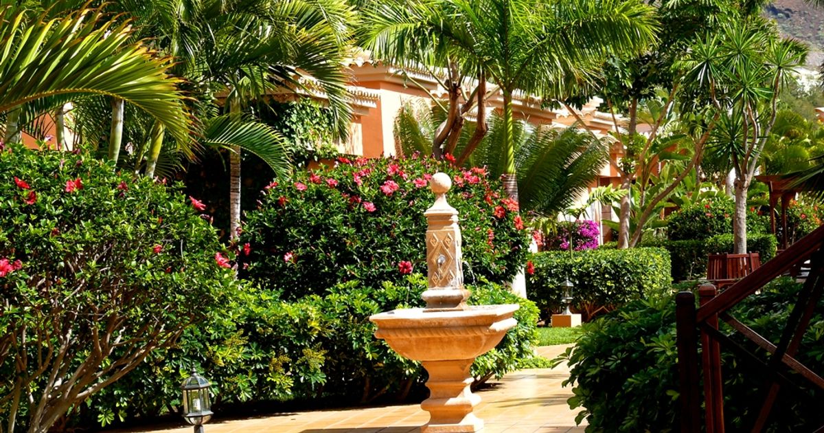 Green Garden Resort & Suites