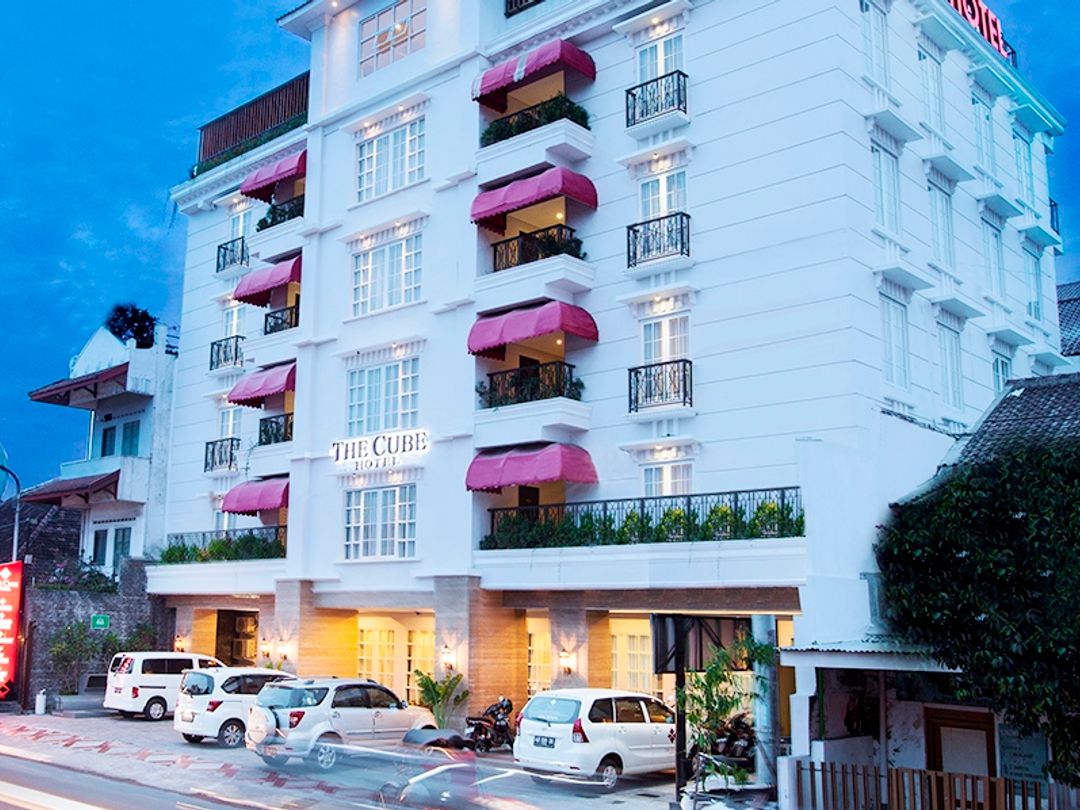 The Cube Hotel Bintang 3 di Jogja