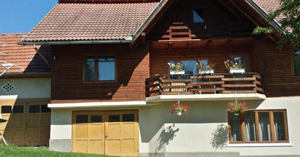 Hotel Guesthouse Pensiunea Laura Bran Bran Booking And Prices Hotellook