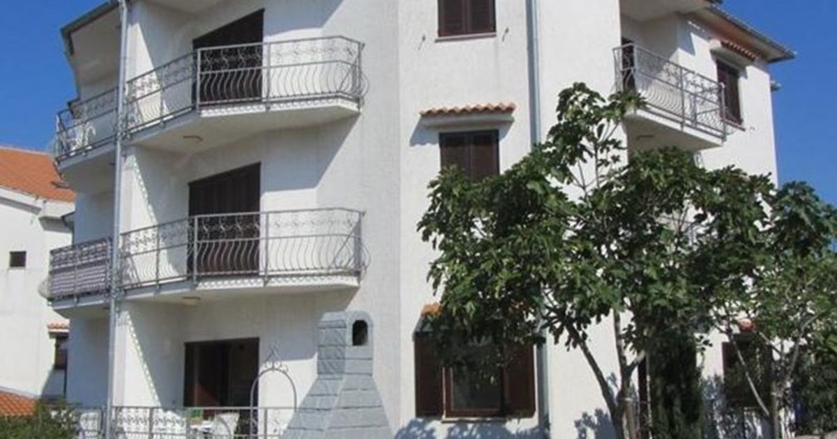 Apartment in Malinska/Insel Krk 14445