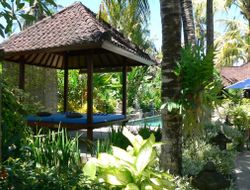 Gianyar hotels with swimming pool