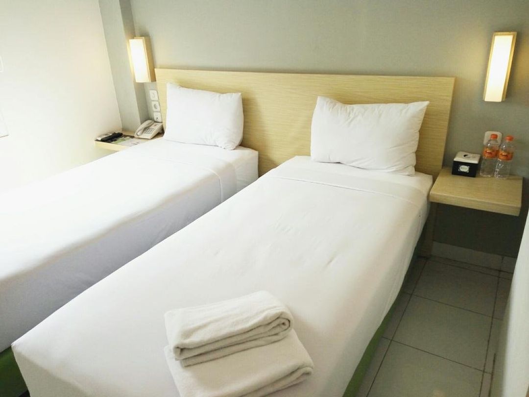 Hotel IXO (Odua Hotel) Murah di Bekasi