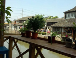 Qingpu โรงแรม มองเห็นวิวแม่น้ำ