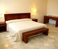 Sevilha: CityBreak no Apartamentos Luxsevilla Palacio desde 154.63€