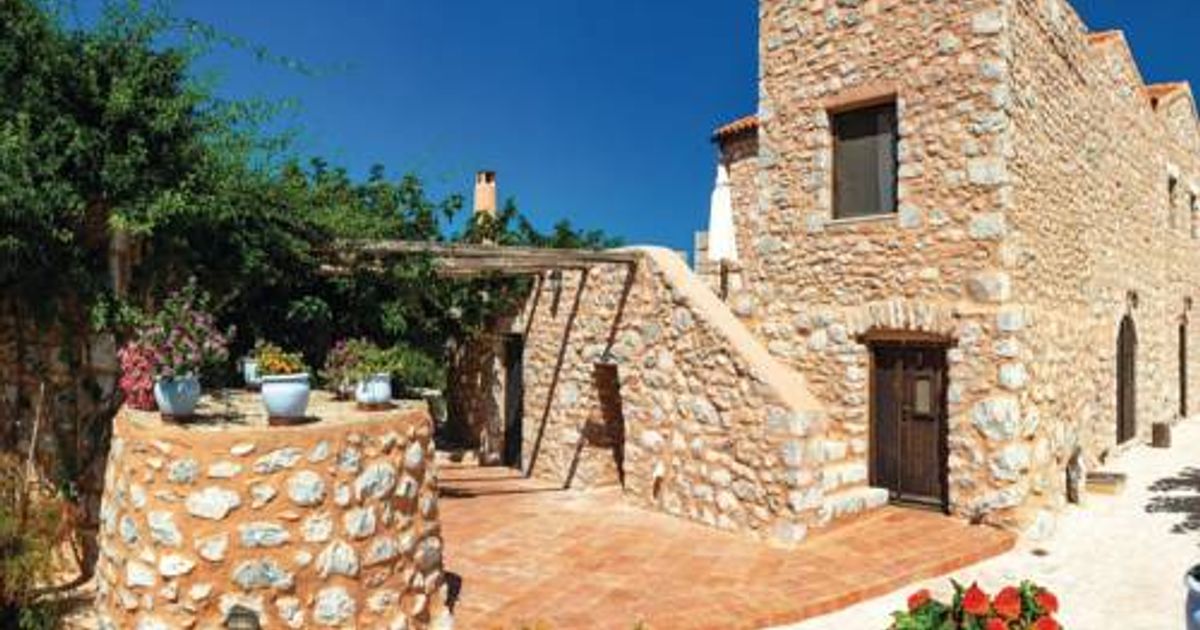 Five-Bedroom Holiday home with Sea View in Pirgos Dirou