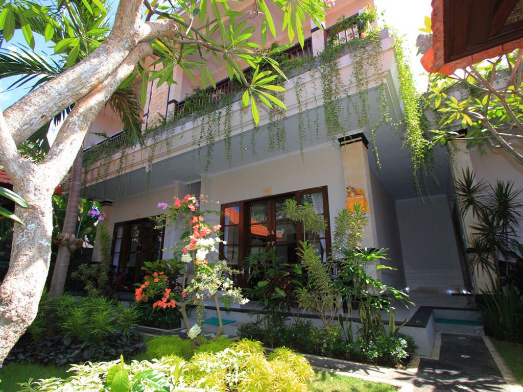Gatra Ubud Inn Bali