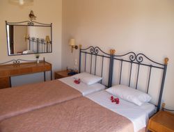 Top-6 romantic Agia Marina hotels