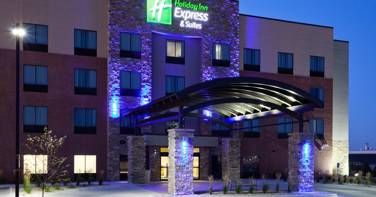Holiday Inn Express Hotel and Suites Fort Dodge