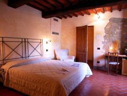 Top-4 hotels in the center of Gaiole in Chianti