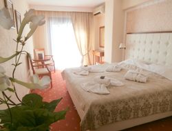 Nea Kallikratia hotels with restaurants
