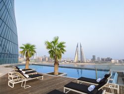 Manama hotels with swimming pool