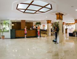 Cala Bona hotels with restaurants