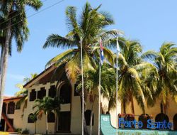 Baracoa hotels with restaurants