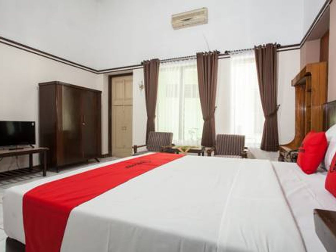 Hotel RedDoorz near Balai Kota Malang