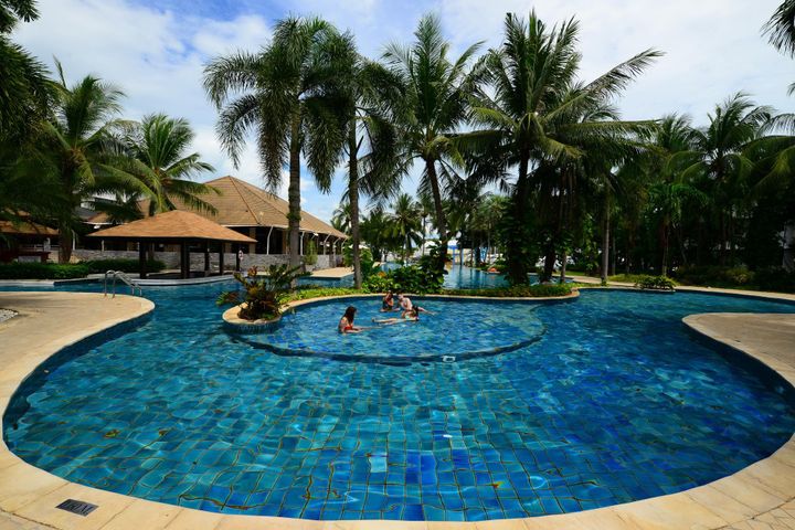 pool_hotels