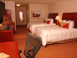Victorville hotels with swimming pool