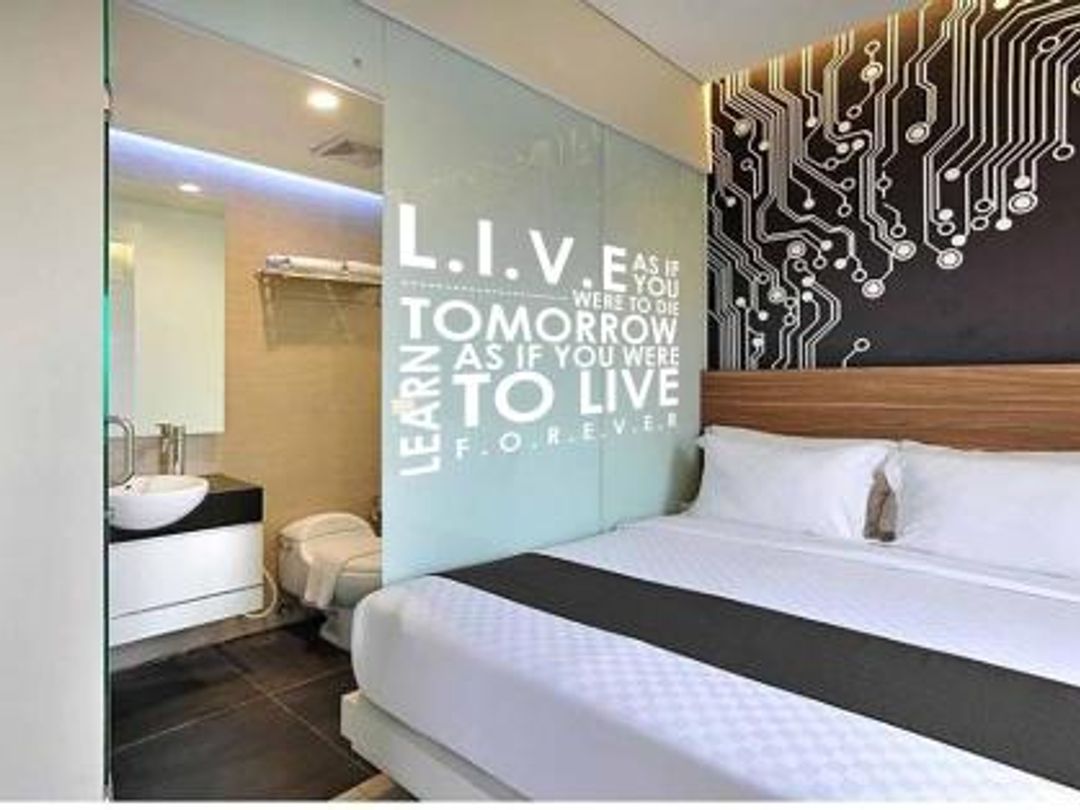 The Life Hotels Murah Kota Surabaya