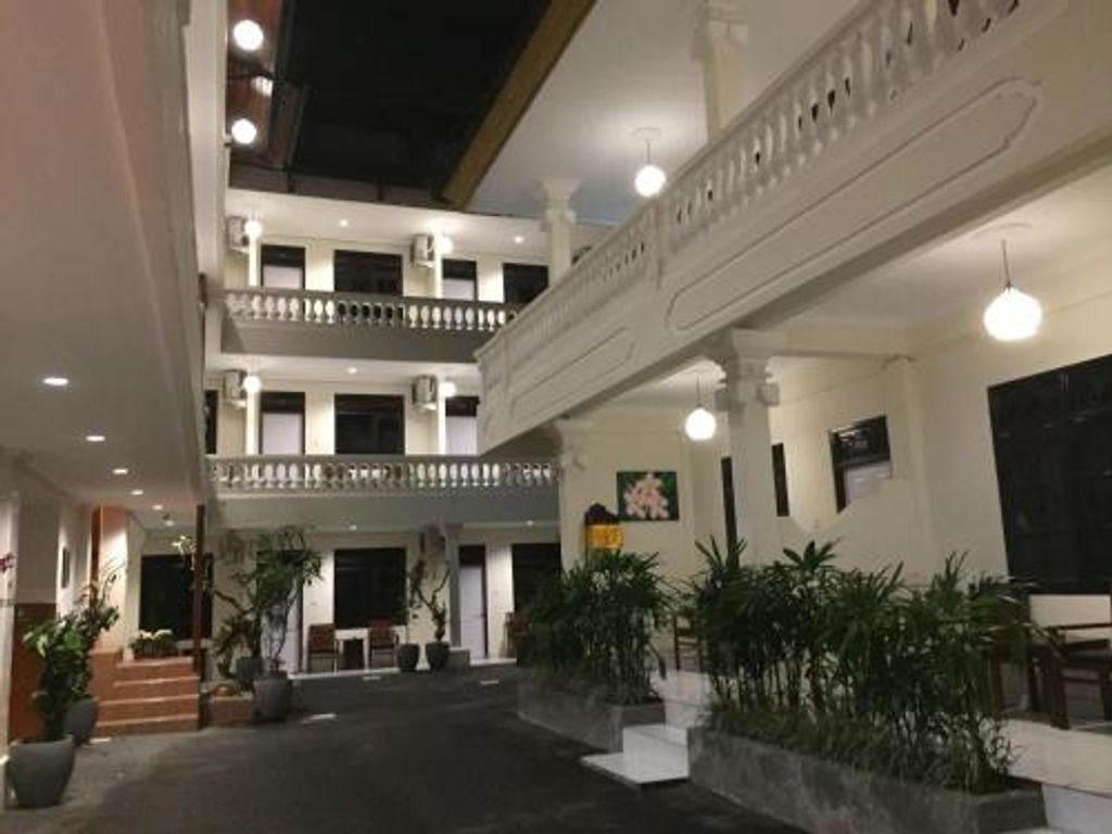 Hotel di Pantai Kuta
