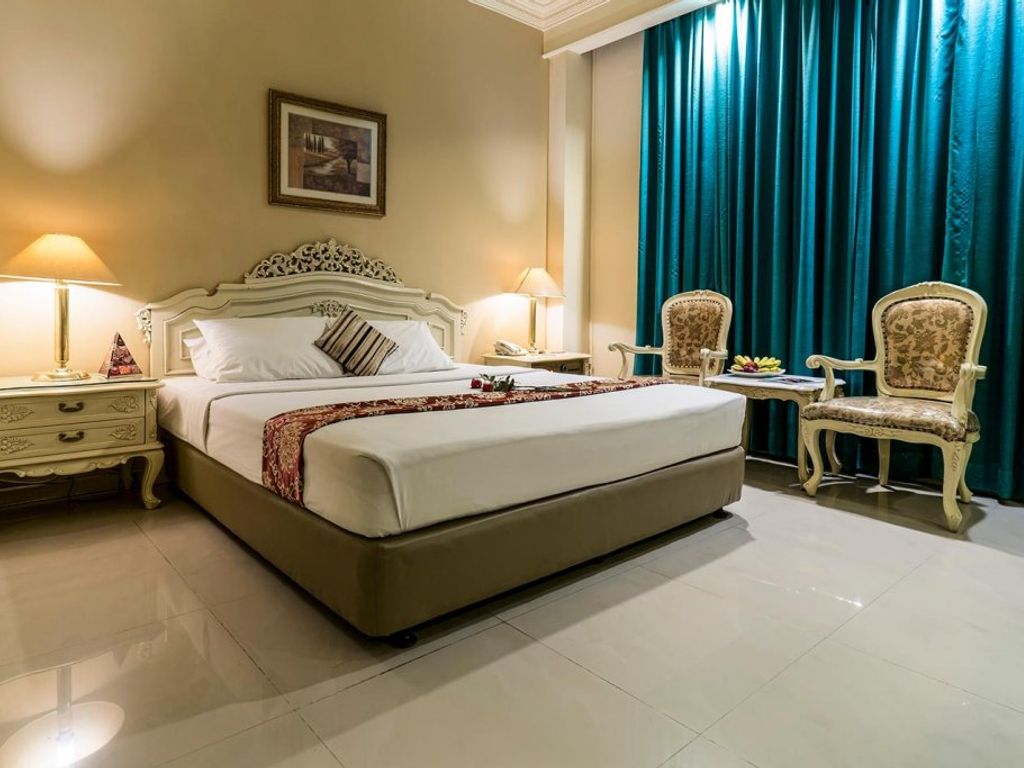Indah Palace Hotel Murah Kota Solo