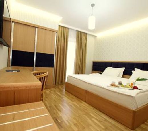 White Dream Hotel