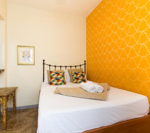 Discovery Hostel