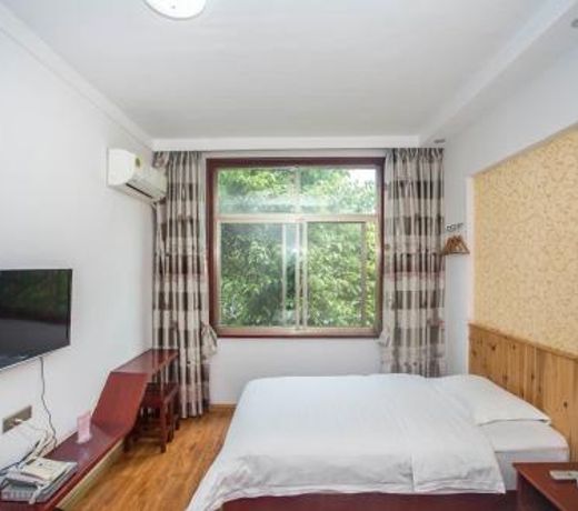 Zhangjiajie Yijiaqin Hotel