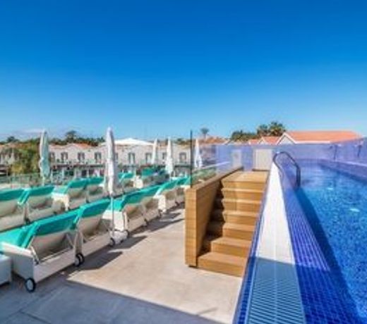 Hotel LIVVO Los Calderones - Adults recommended