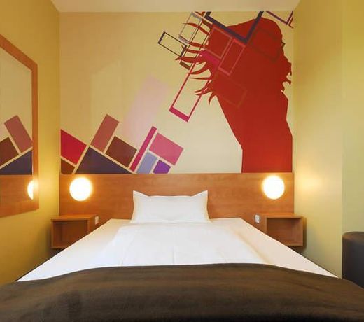B&B Hotel Dusseldorf-Airport