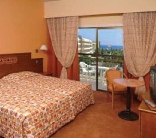 Anesis Hotel