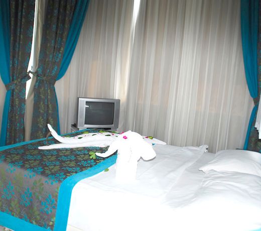 Rosella Hotel