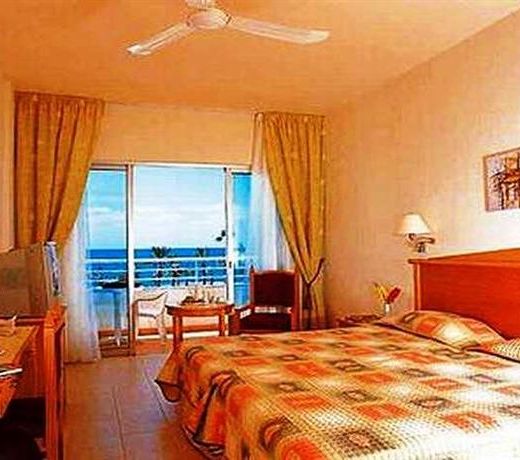 Leonardo Cypria Bay