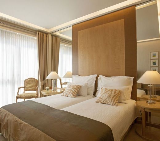 Melia Athens