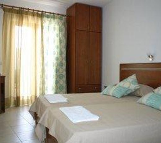 DABASSIS APARTHOTEL