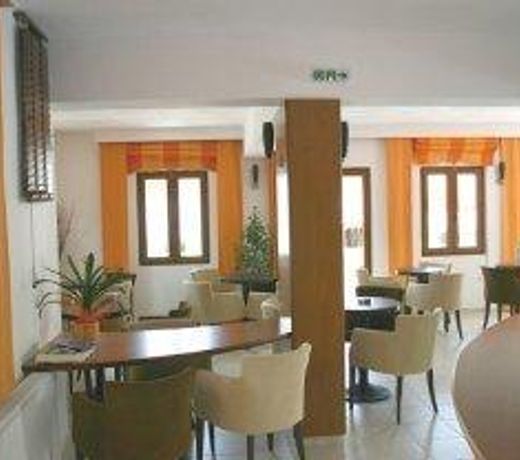 DABASSIS APARTHOTEL