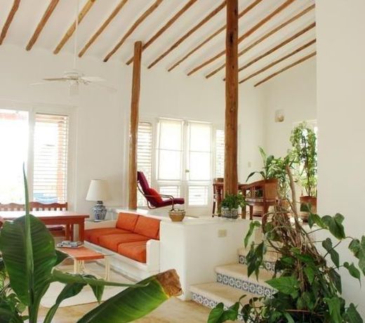 CASA QUINTA LUNA 13B
