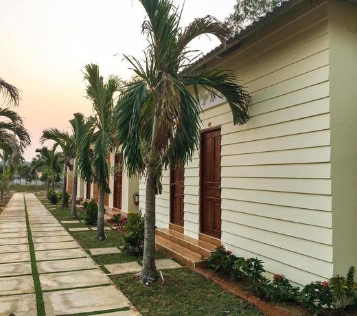 Tina Bungalow