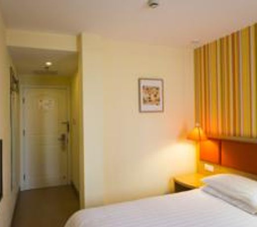 Home Inn Shanghai Zhongshan Park West Yan'an Road