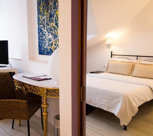 Diplomat Hotel & Spa