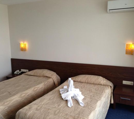 Hotel Glarus Beach