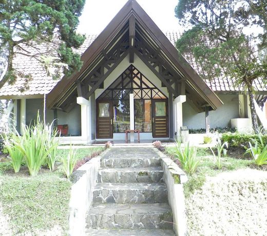Aubrey Villa Ciwidey