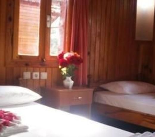 Toll Hotel