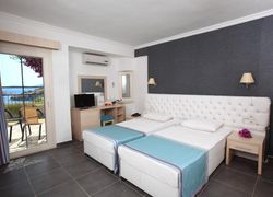 Manastir Hotel & Suites фото 2