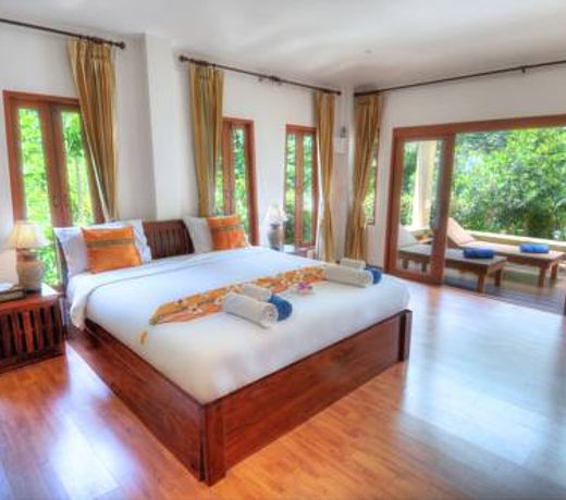 Khanom Hill Resort