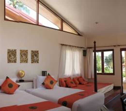 Khanom Hill Resort
