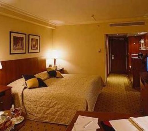 Crowne Plaza Europa Hotel