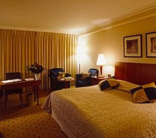 Crowne Plaza Europa Hotel