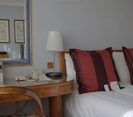 Crowne Plaza Europa Hotel